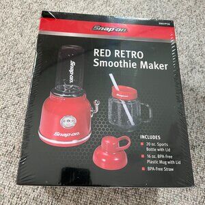 Snap On Tools Red Retro Smoothie Maker SSX21P136 New collectible